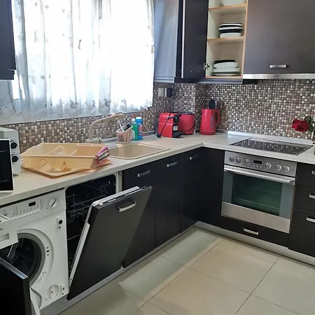 Purple_rose_apartment Case de vacanță Hanioti